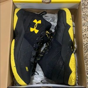 Curry sneakers